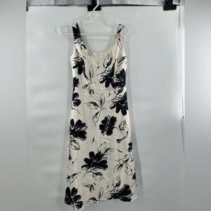 Coldwater Creek black white floral dress size P6 sleeveless scoop neck womens
